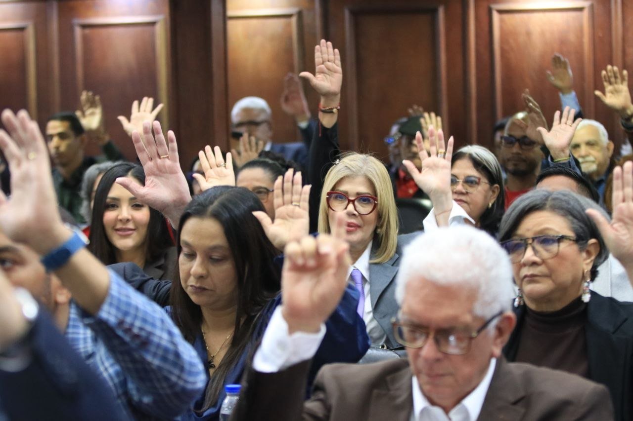 Parlamento venezolano designa comisión para reformar la Ley contra el Odio tras solicitud de Delcy Rodríguez