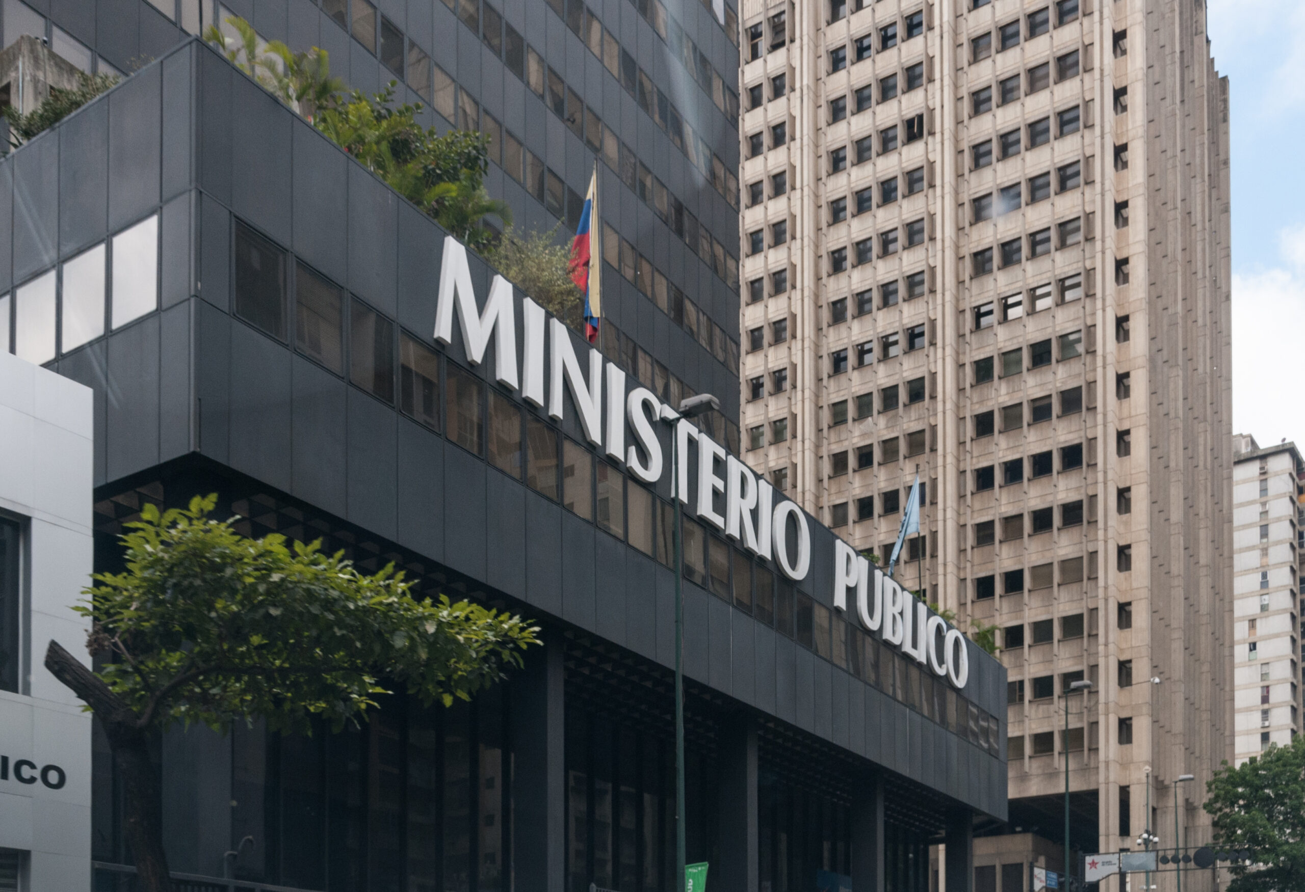 Fiscal ordenó al MP retirar las imágenes de detenidos sin condena penal