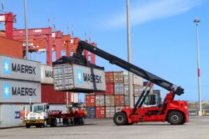 Bolipuertos y Seniat anuncian medidas para agilizar trámites al sector transporte