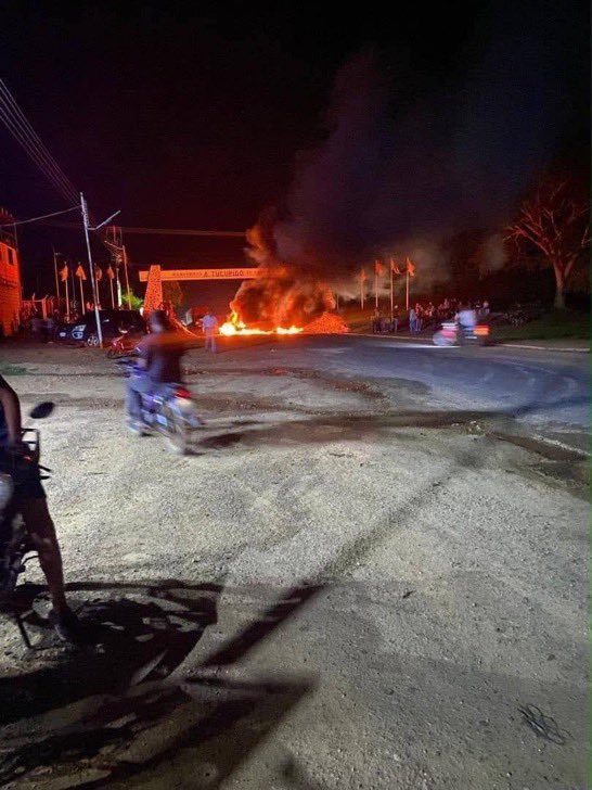 Protestas por apagones de hasta 15 horas paralizan vías en Cojedes y Guárico