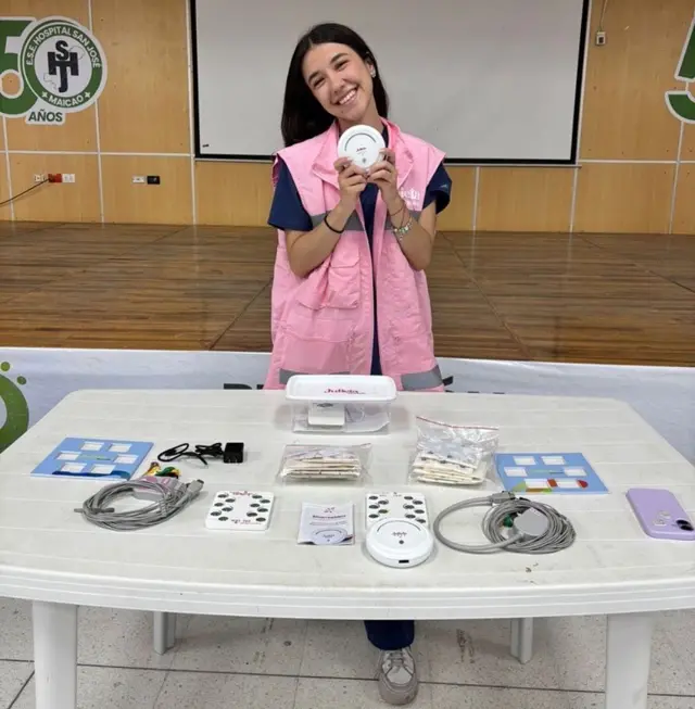Científica colombiana desarrolla dispositivo portátil que detecta riesgo de cáncer de mama en minutos