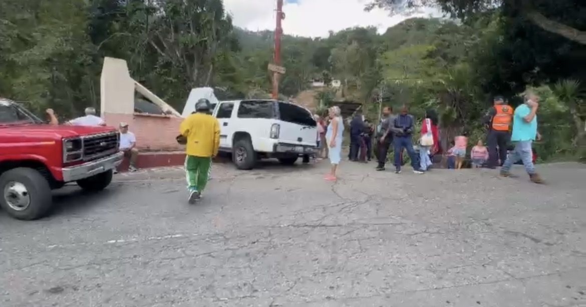 1 fallecido y 1 herido deja fuerte accidente en el estado Miranda
