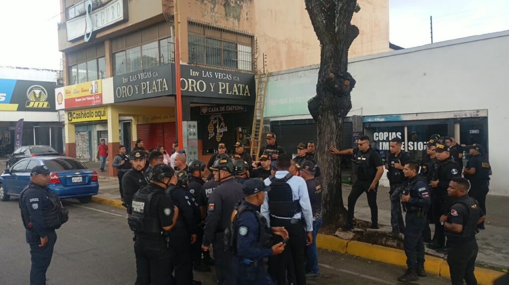 Cuerpos de seguridad frustran presunto robo con rehenes en Valencia