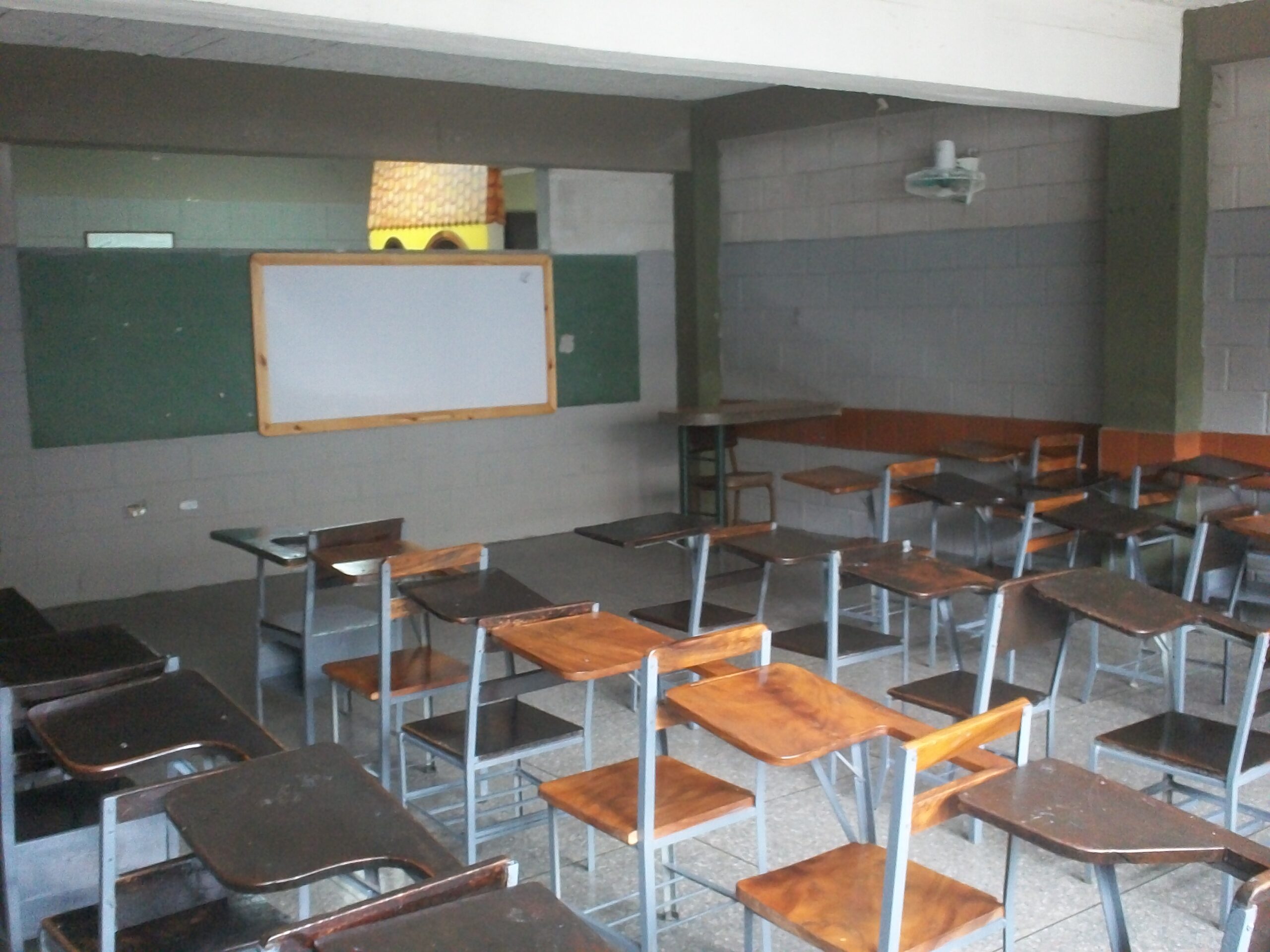 INVESTIGAN PRESUNTA INTOXICACIÓN EN ESCUELAS DE TRUJILLO
