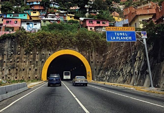 (+DETALLES) Anuncian cierres nocturnos temporales en los túneles La Planicie por labores de mantenimiento